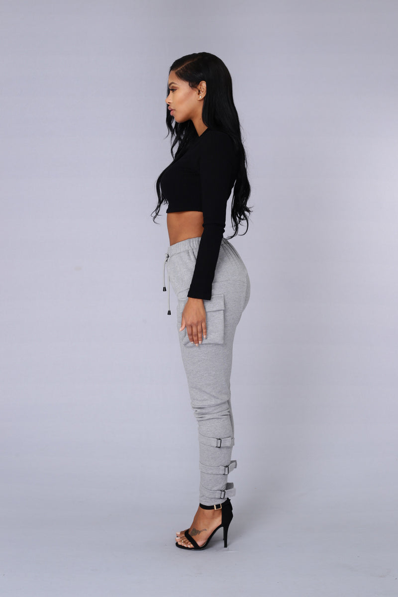 Fashion nova grey joggers outlet