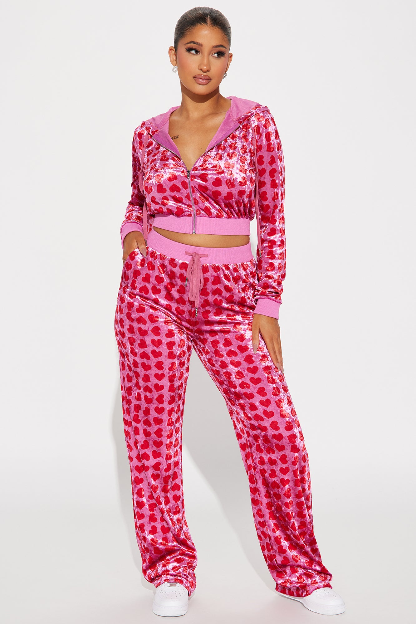 Pink crushed velvet best sale pyjamas