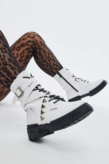 Fashion nova boots sale best sale