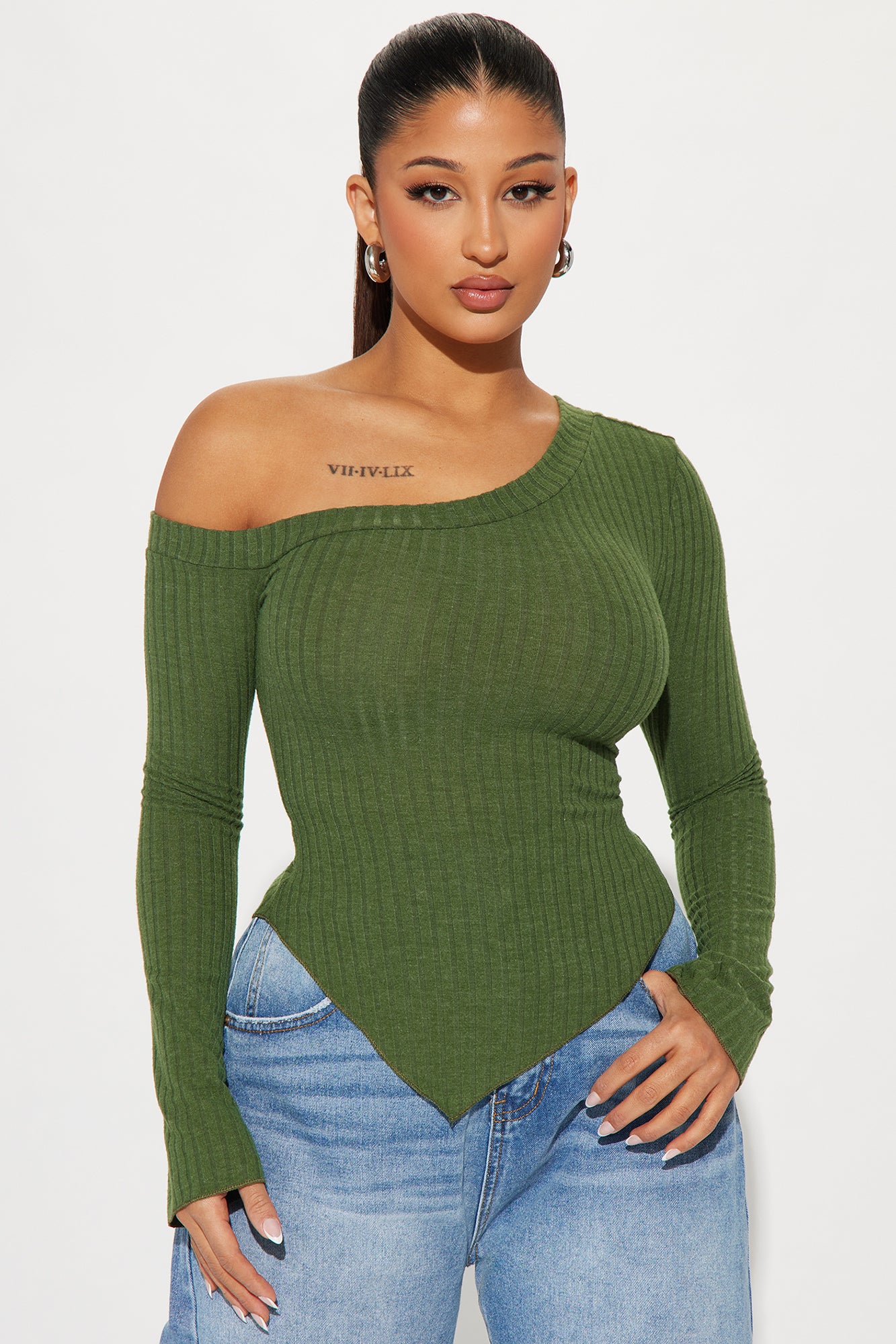 Fashion nova one outlet shoulder top