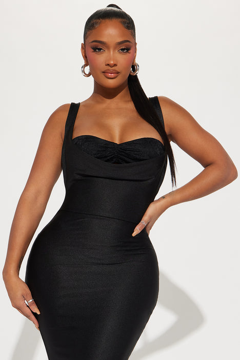 Fashion Nova 100% Polyester Solid Black Cocktail Dress Size 3X