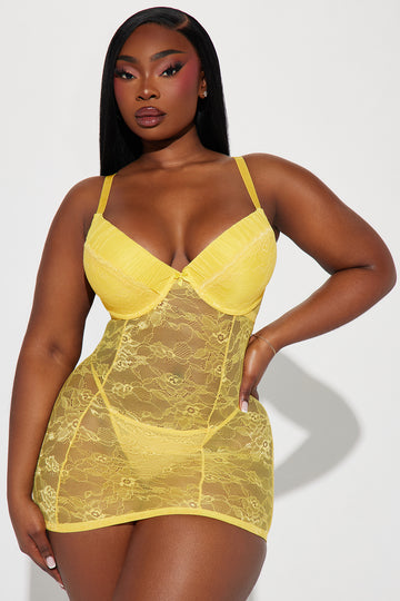 Plus Size Lingerie & Intimates