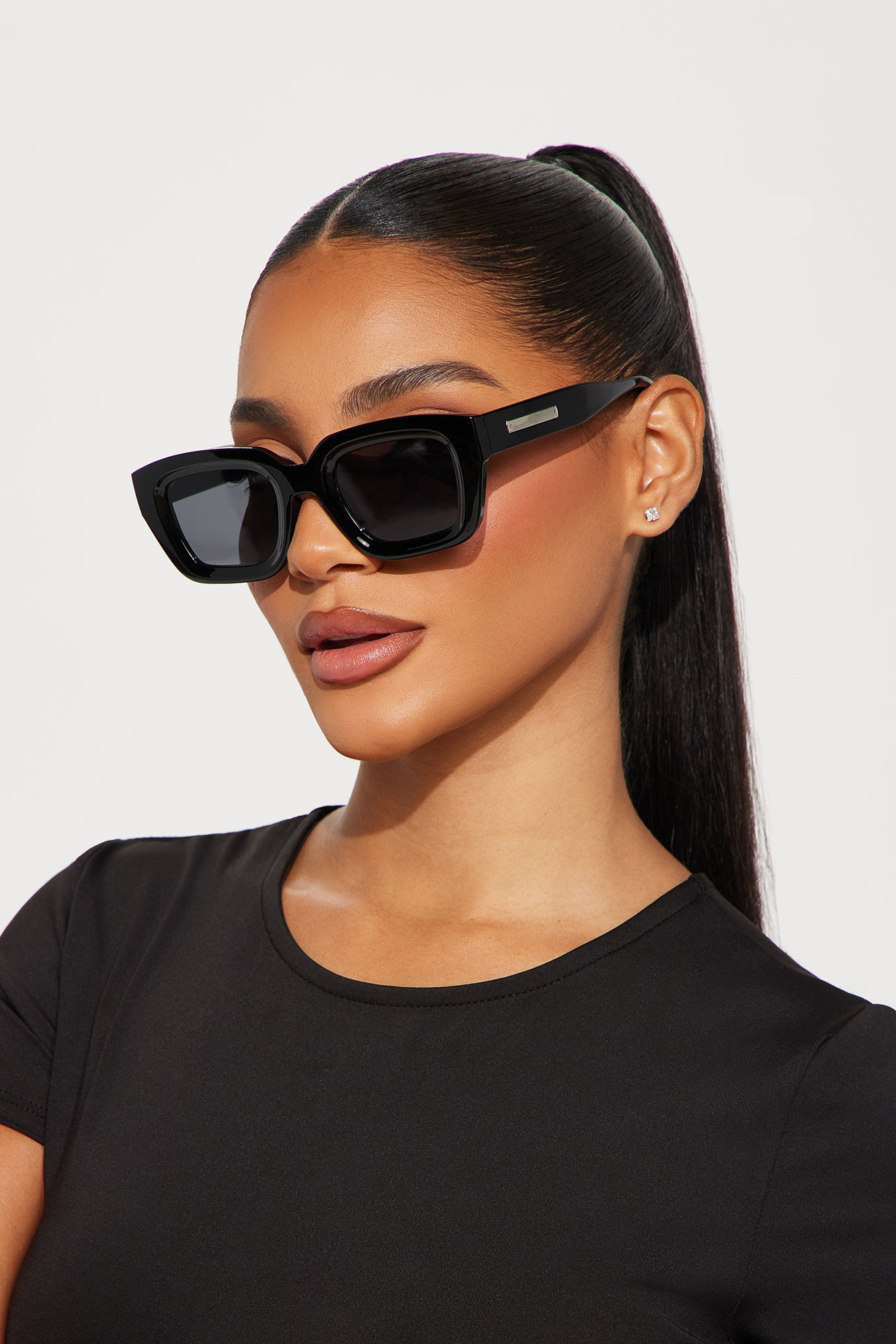 Throw Shade: Shop Summer's Best Sunglasses | Sunglasses women designer,  Spring sunglasses, Trending sunglasses