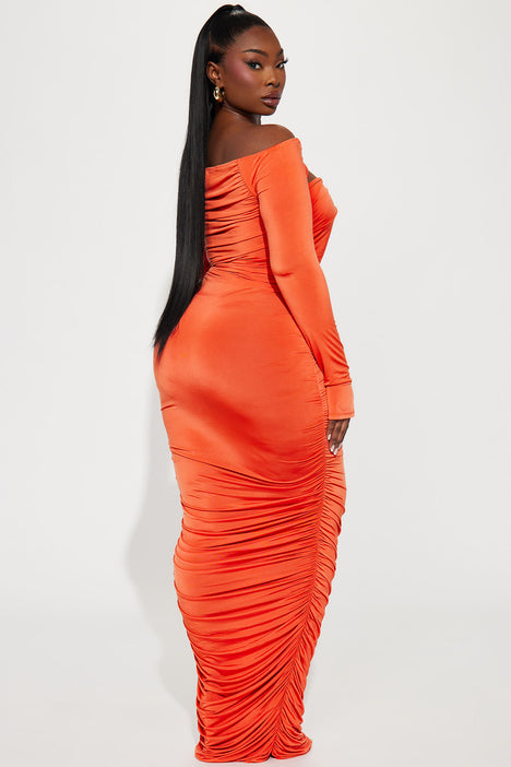 Orange bodycon outlet maxi dress