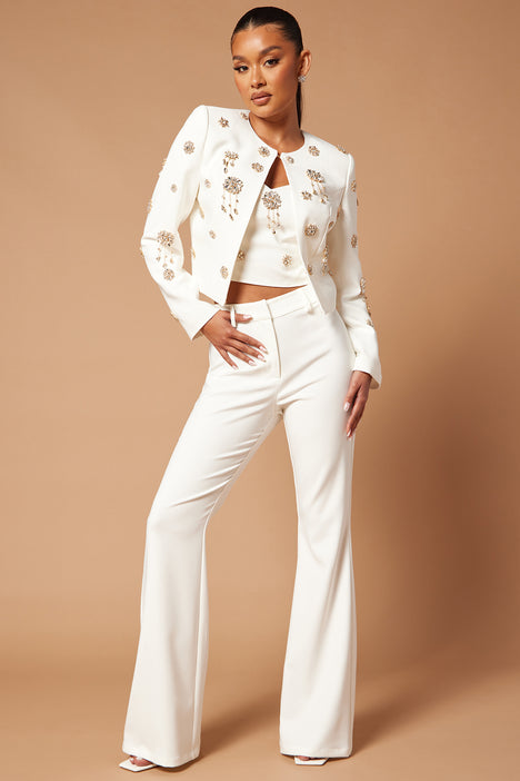 White blazer outlet fashion nova