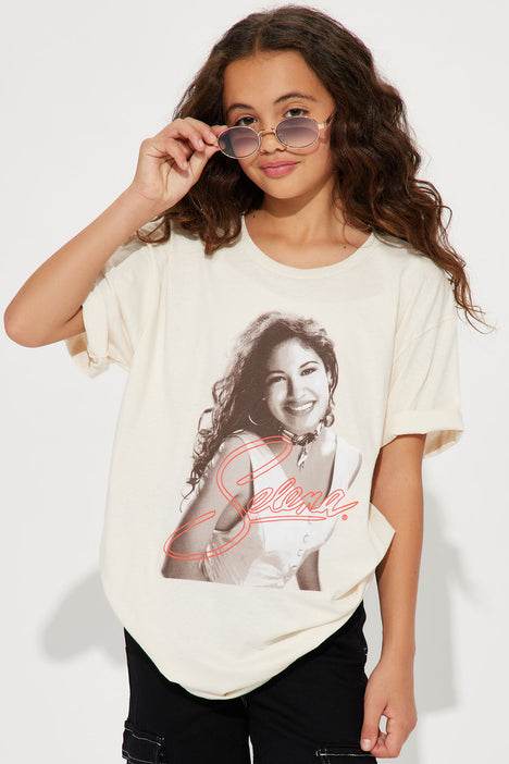 Selena hoodie best sale fashion nova