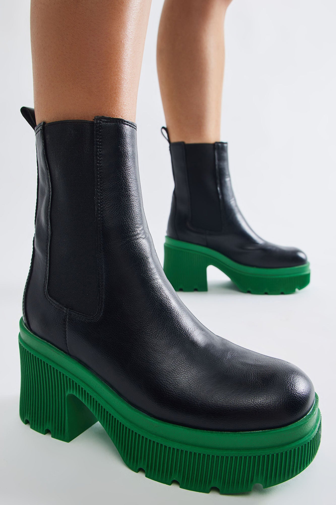 Erika platform online