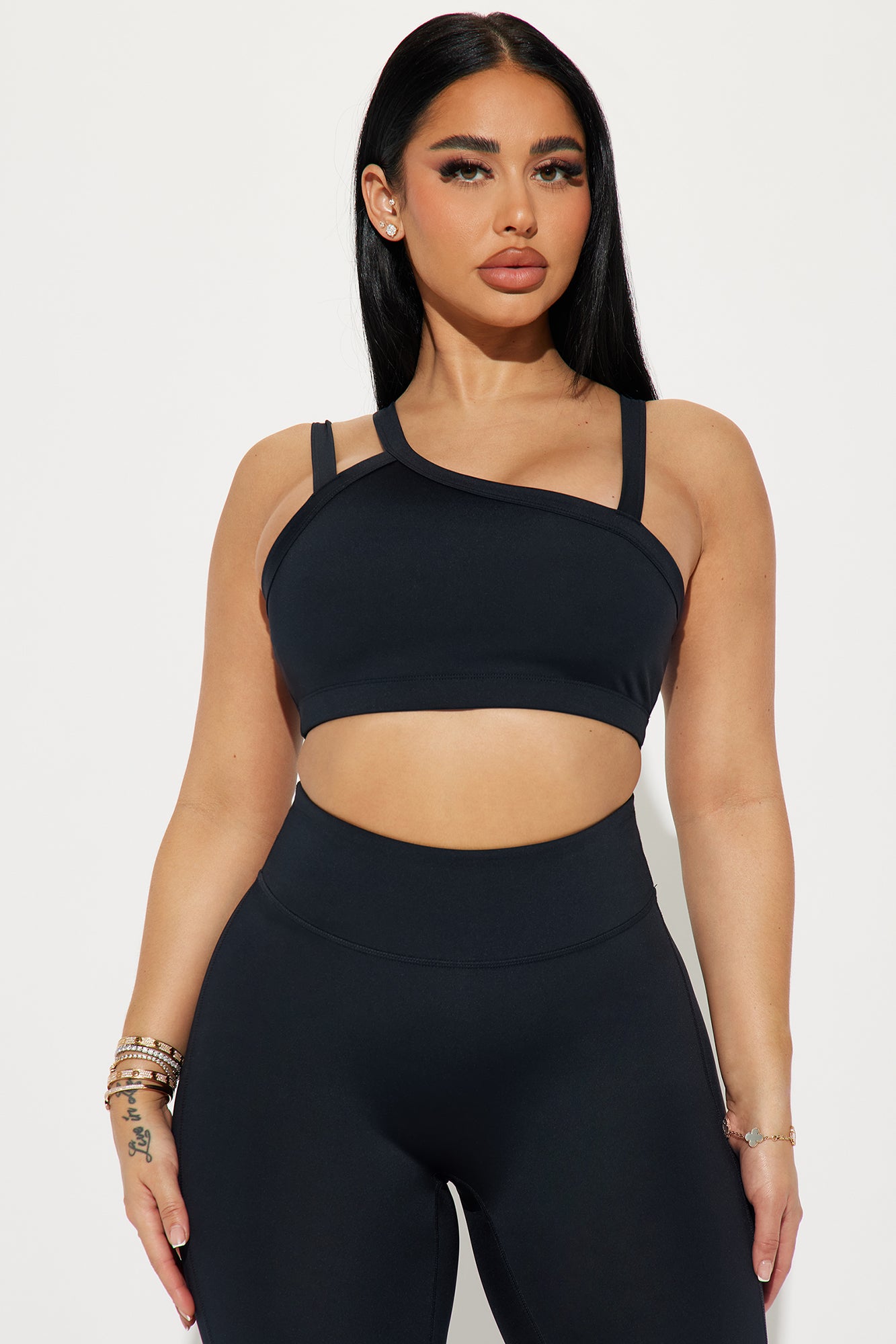 Crop top top above bra