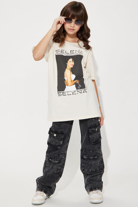 Selena hoodie best sale fashion nova