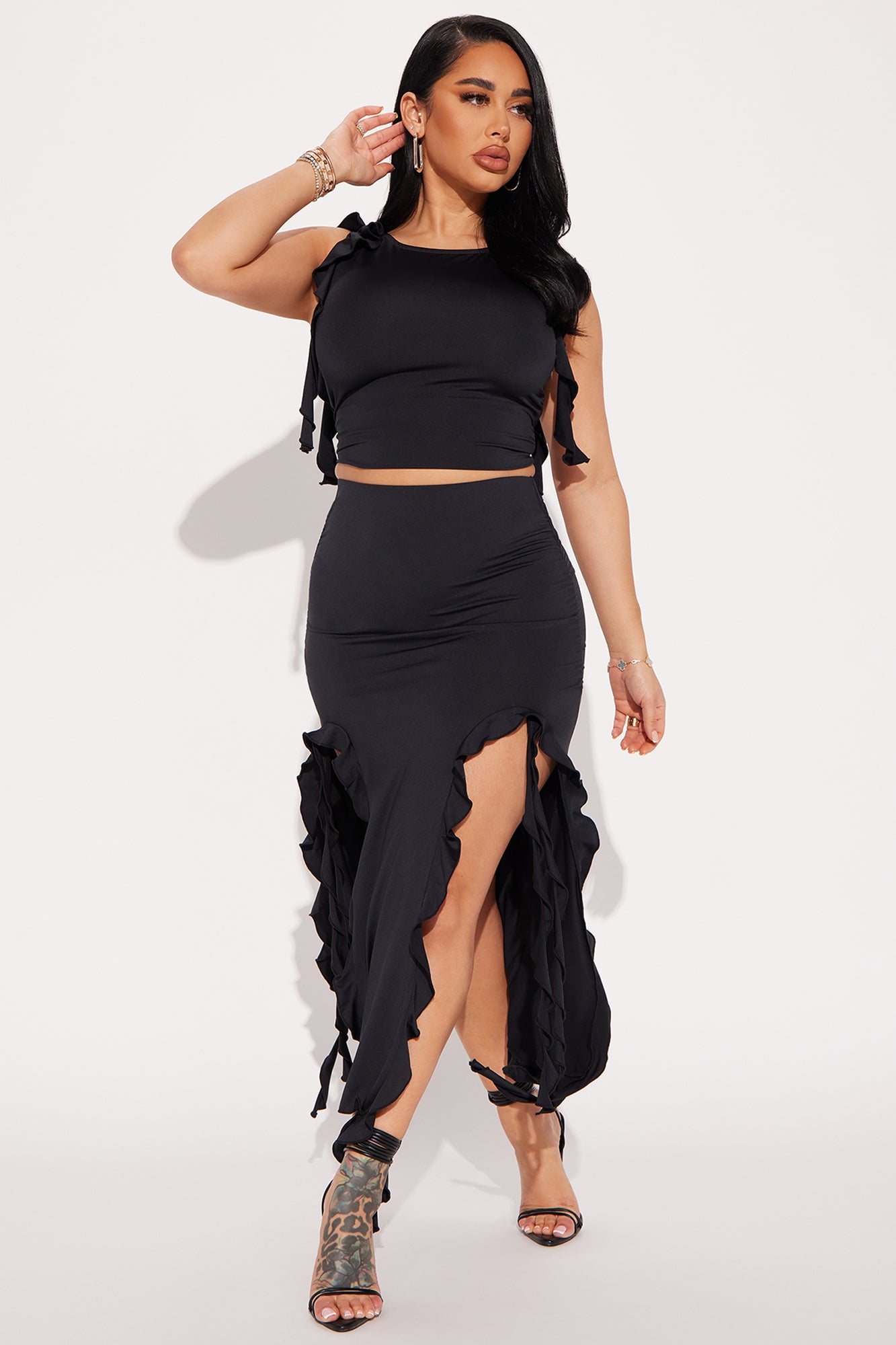 Ruffle skirt fashion nova hotsell