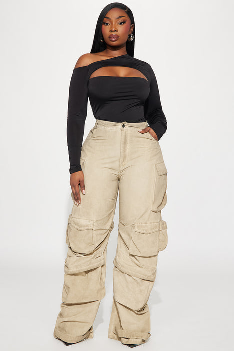 Women's Chill Out Oversized Cargo Pant in Camel Size XL by Fashion Nova |  Dynasty outfits, Streetwear fashion women, Fashion nova outfits