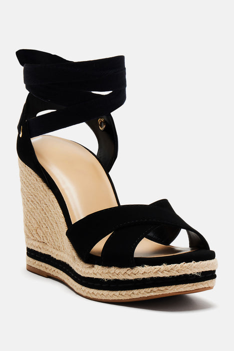 Fashion nova shoes wedges deals