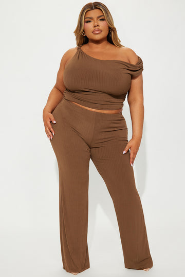 Fashion nova plus size sets hotsell