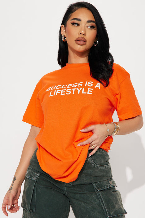Fashion nova hotsell graphic tee