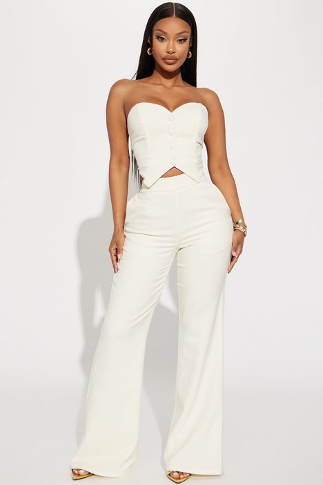 Fashion nova two piece outfits hotsell