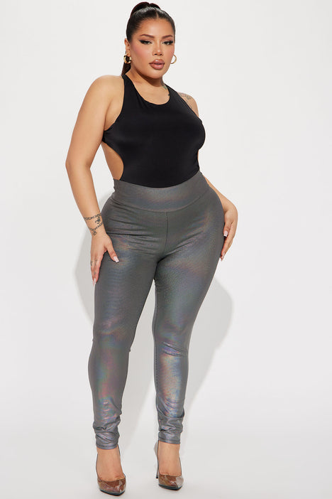 Plus size hot sale holographic leggings