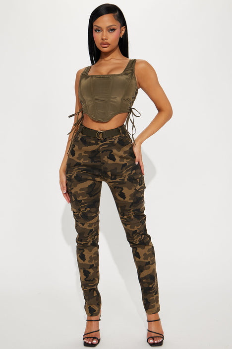 Womens skinny camo cargo pants 2025