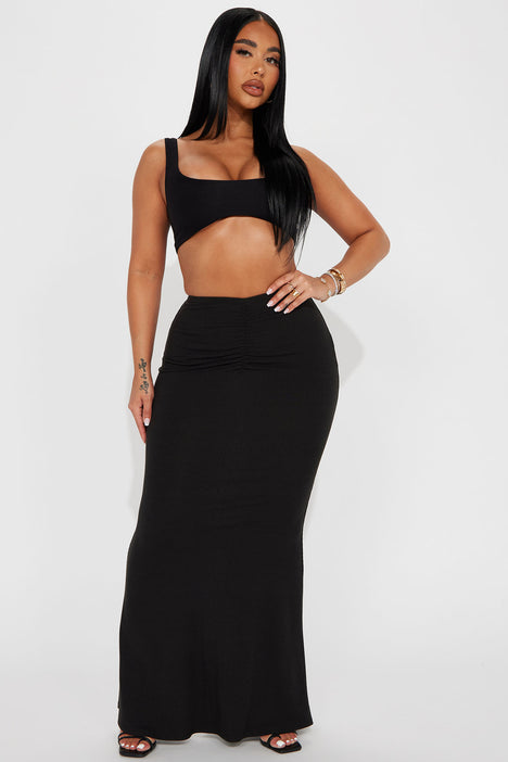 Black maxi skirt hot sale fashion nova