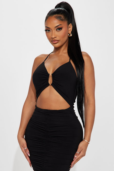 Black dress with stomach cut out hotsell