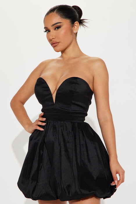 Fashion nova hotsell little black dress