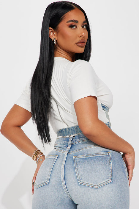 Fashion Nova - That booty in our jeans though... 🍑 Shop... | Facebook