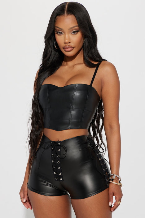 Black lace deals booty shorts