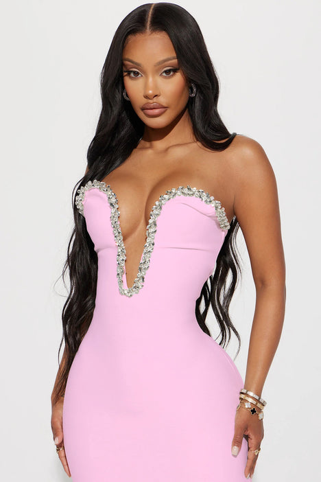 Pink birthday shop dress fashion nova