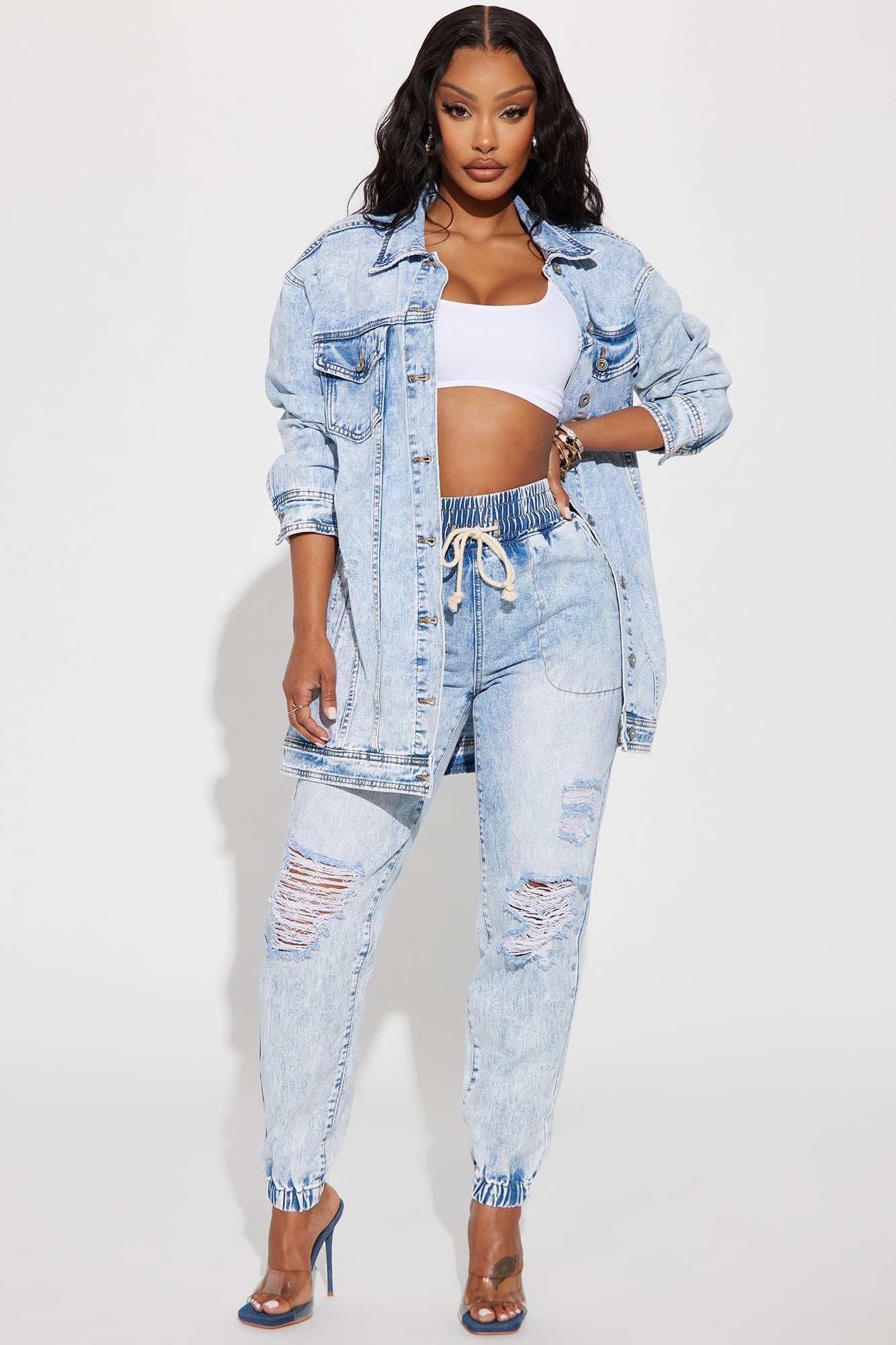 Jogger jeans best sale with crop top