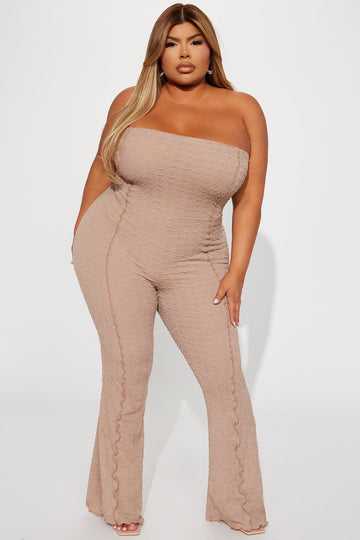 Page 17 for Discover Shop All Plus Size Jumpsuits & Rompers