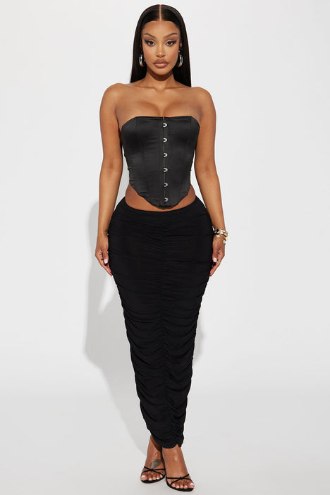 Ruched skirt on sale fashion nova