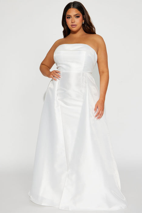Plus size white deals dress fashion nova