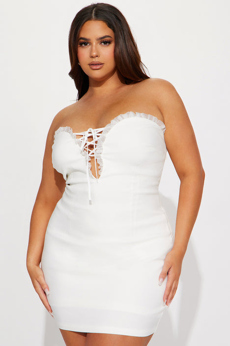 Fashion nova plus 2025 size white dress