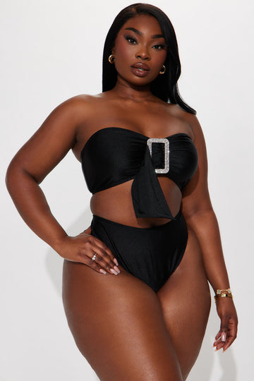Fashion nova curve swimsuit top