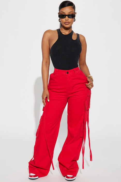 Red cargo pants sale fashion nova