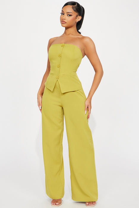 Mustard jumpsuit fashion nova 2025