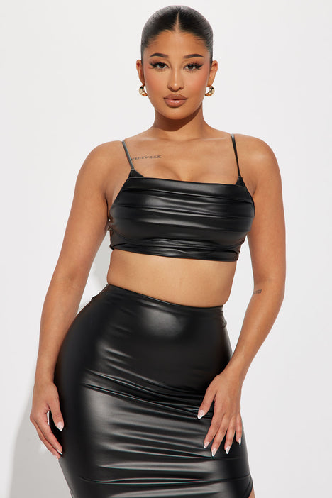Leather pencil skirt 3d hotsell