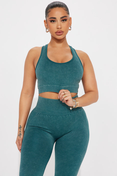 Fashion nova store activewear