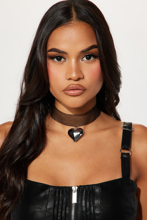 Black choker near shop me