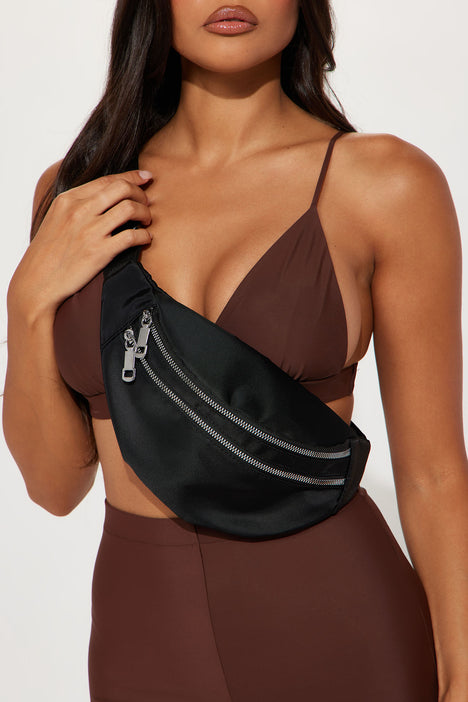 Fashion nova hip bag shop