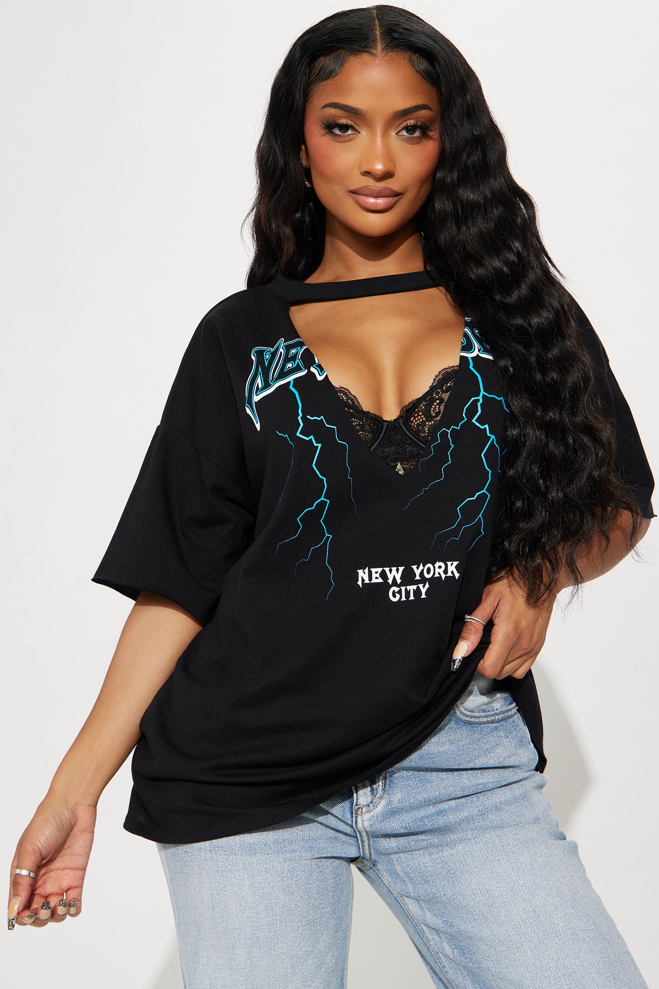 Lost In Love Plunge Neck Graphic Tshirt - Black