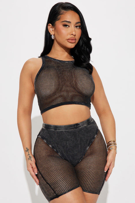 Fashion nova shop fishnet shorts