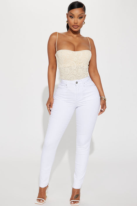 Curvy white cheap skinny jeans