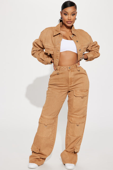 Tan cargo pants deals