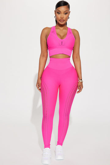 Fashion nova store activewear