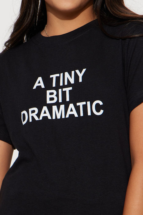 Dramatic black tee 2025
