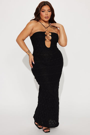 Plus size party hotsell dresses fashion nova