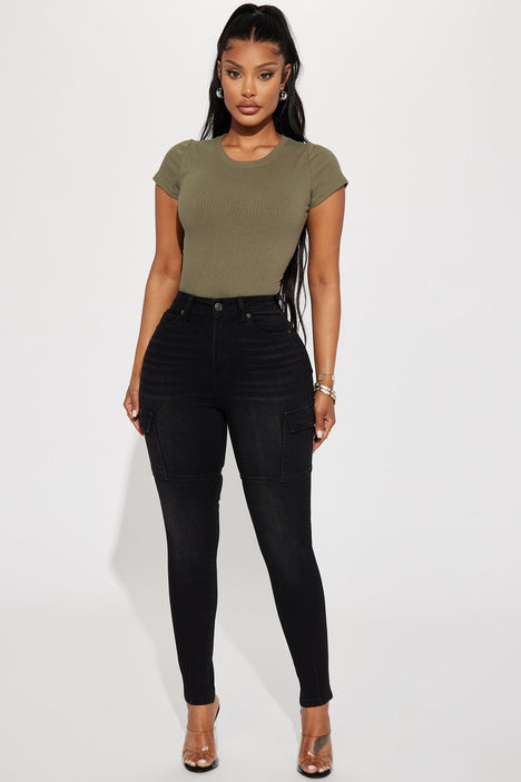 Fashion nova hot sale capri jeans