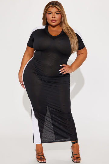 Fashion nova black deals dress plus size