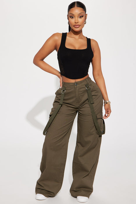 Fashion nova cargo pants hotsell