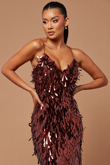 Fashion nova bronze dress 2025